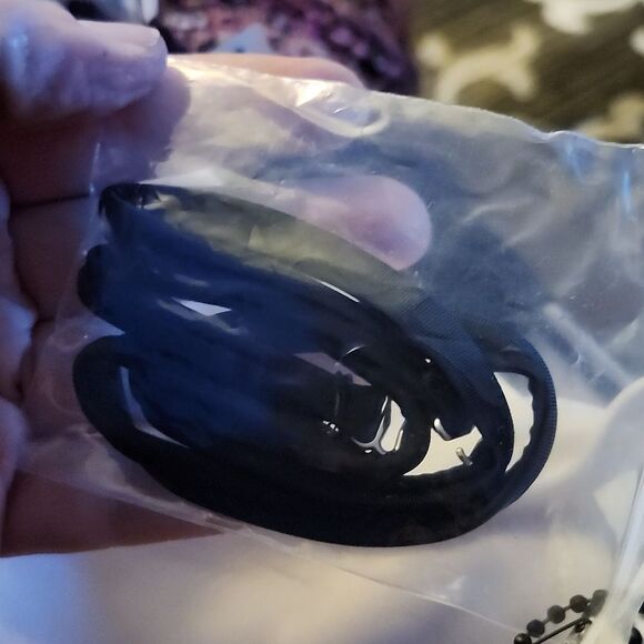 XOXO Size Small Trim One-Piece Swimsuit with Molded Cups - New - Picture 6 of 6